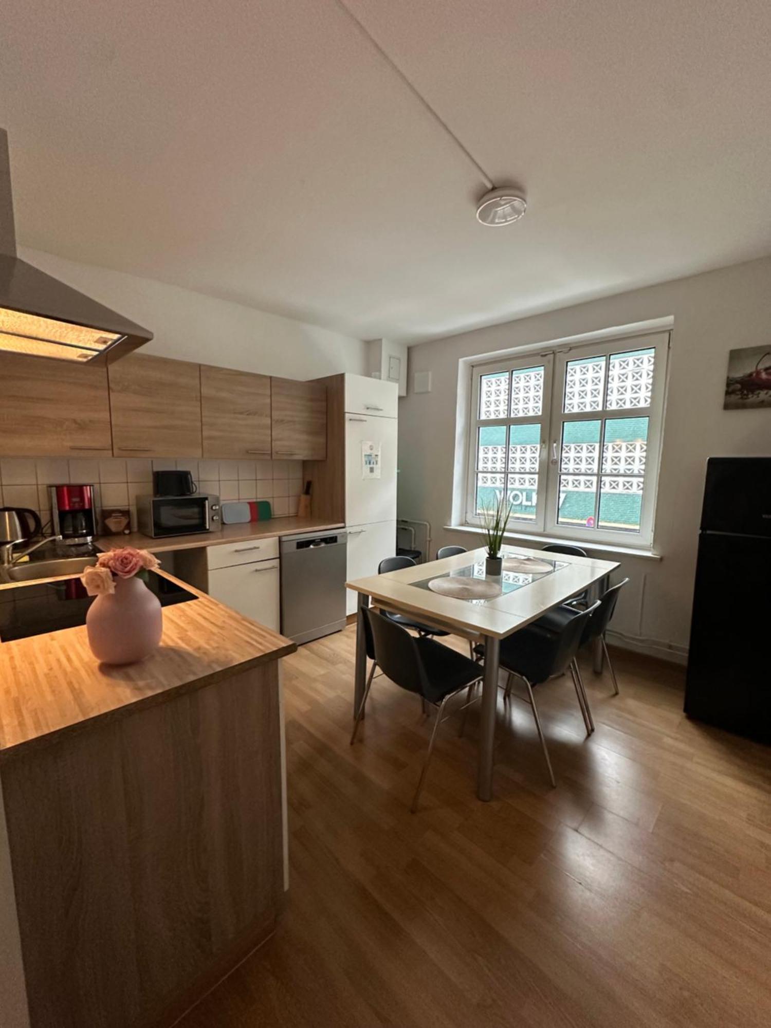 City Apartments Direkt Am Hauptbahnhof - Perfekt Fuer Pendler Und Monteure Neumünster Buitenkant foto