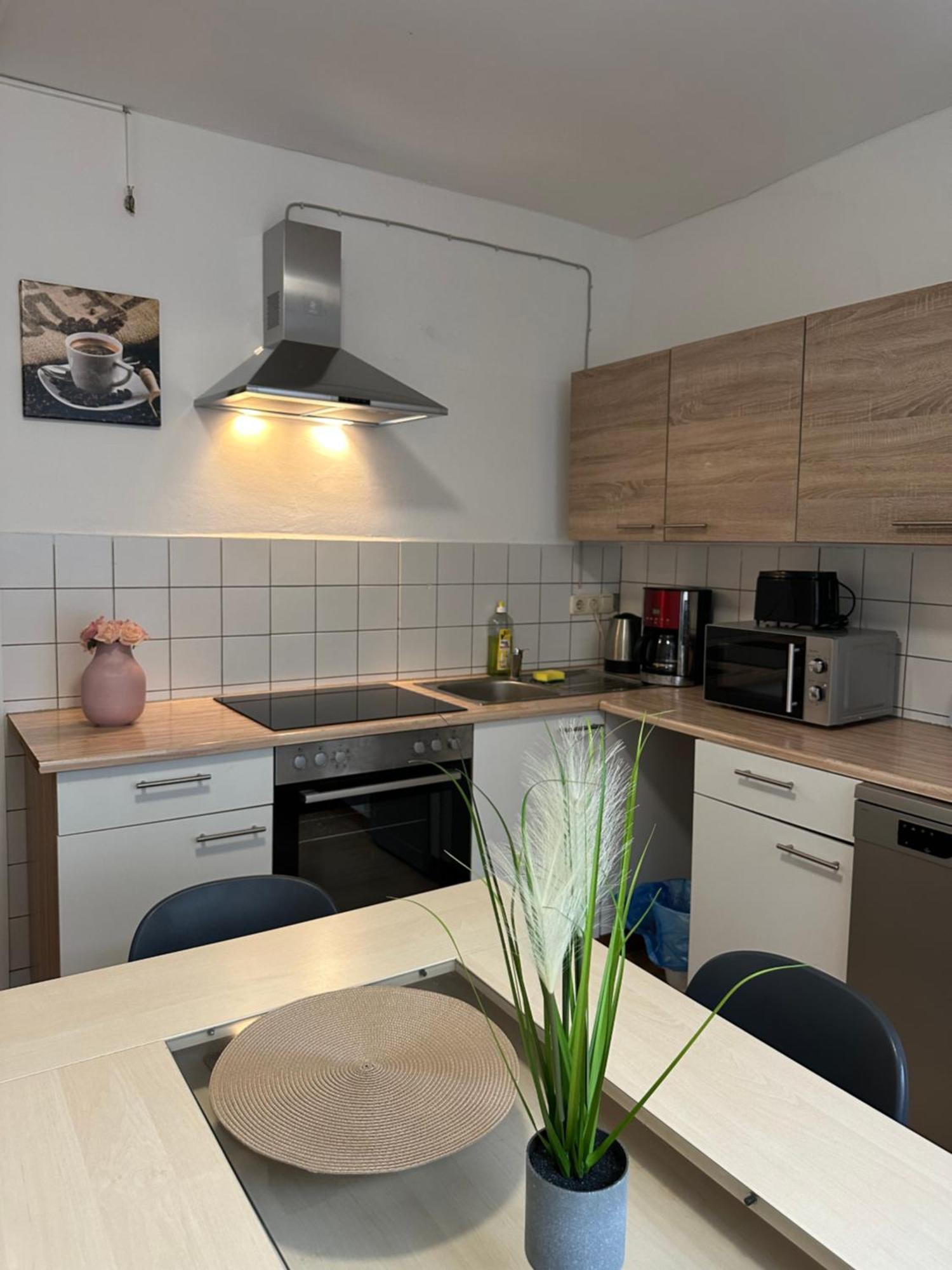 City Apartments Direkt Am Hauptbahnhof - Perfekt Fuer Pendler Und Monteure Neumünster Buitenkant foto